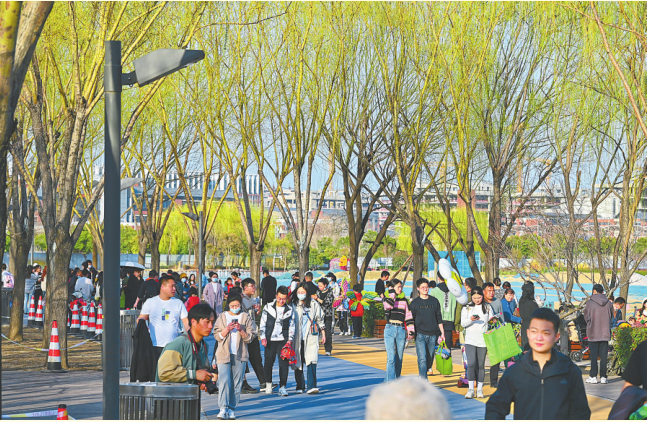 郑州“张开双臂”欢迎全球人才 一揽子措施支持青年在郑就业创业