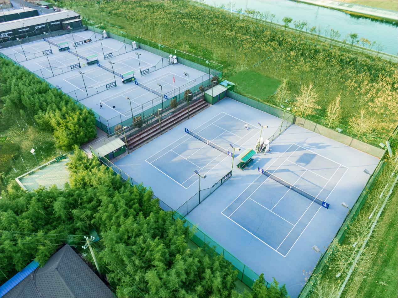 3月16日,"英开杯"青少年网球积分赛在郑州二七英开体育公园开赛,届时